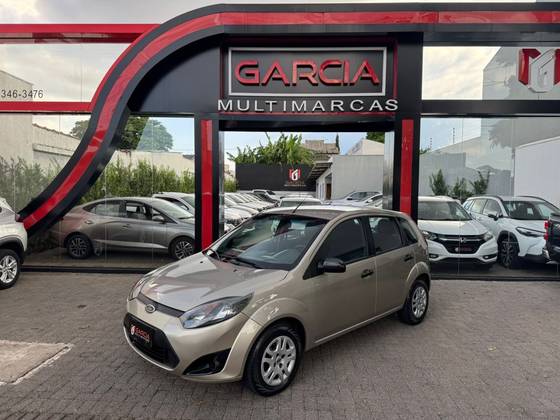FORD FIESTA 1.0 ROCAM HATCH 8V FLEX 4P MANUAL FORD FIESTA 1.0 ROCAM HATCH 8V FLEX 4P MANUAL